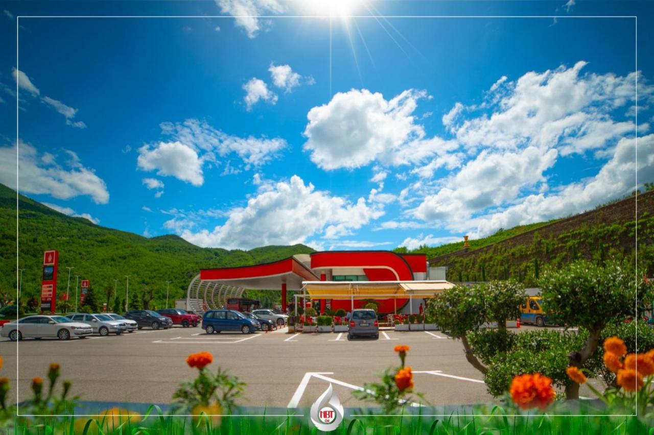 Nbt Hotel Reps Kukes Exterior foto